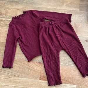 Old navy 12-18mo burgundy ribbed sweater set